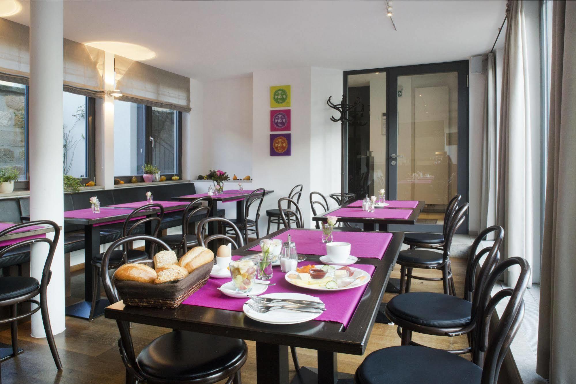 Tandem Hotel 3*