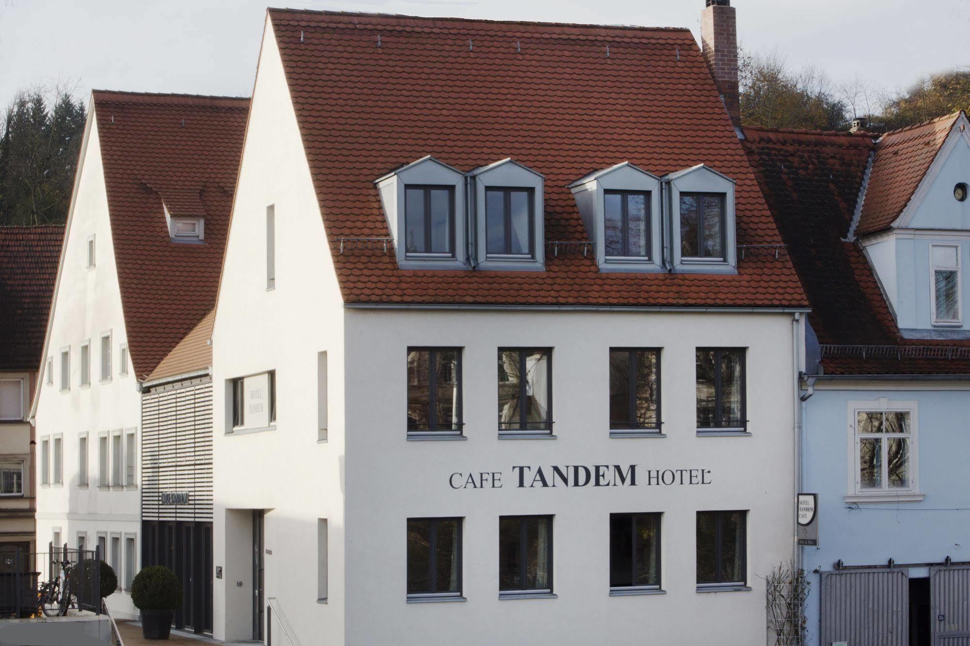 Hotel Tandem 3*